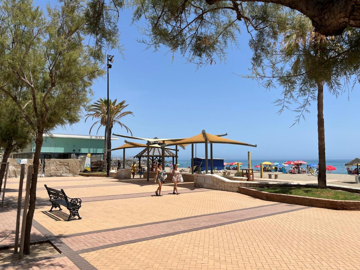 Moderno Apartamento En Primera Linea Paseo Maritimo Fuengirola Exterior foto